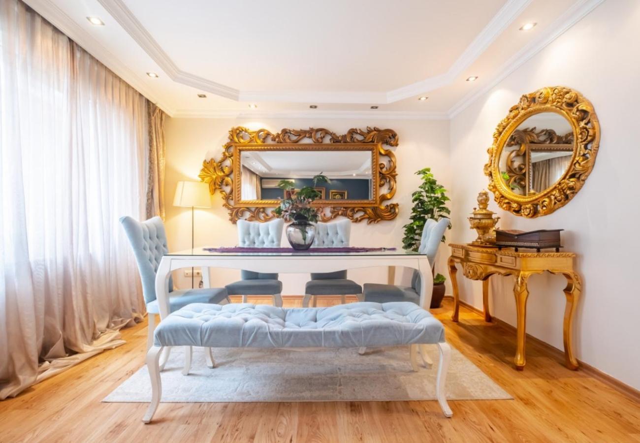 Appartamento Exclusive Flat With Balcony In Nisantasi Provincia di Provincia di Istanbul Esterno foto